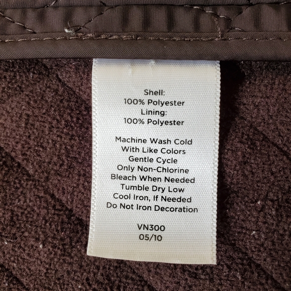 Talbots diamond quilted vest - Picture 6 of 8